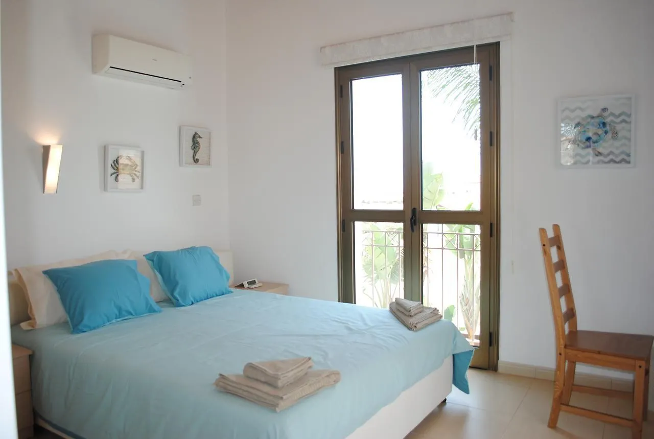 Narcissos Villa Thekla أيا نابا
